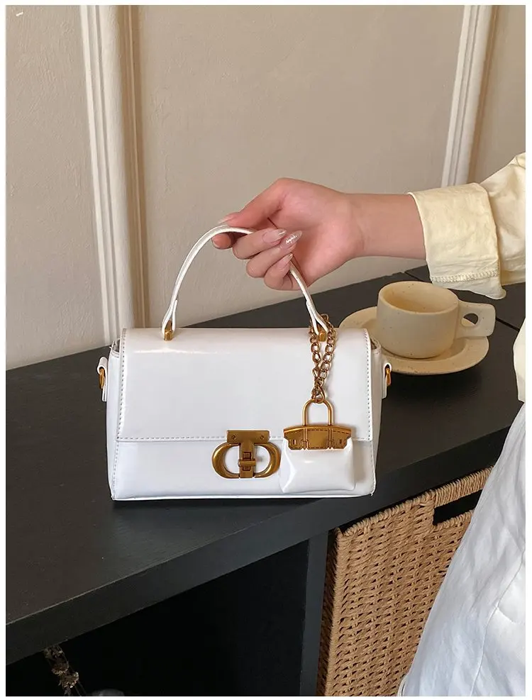 2026 New Fashion Women's Small Square Bag, High-end Niche Personalized Trendy Shoulder Bag, Versatile Daily Crossbody Bag
2026 New Fashion Women's Small Square Bag, High-end Niche Personalized Trendy Shoulder Bag, Versatile Daily Crossbody Bag
