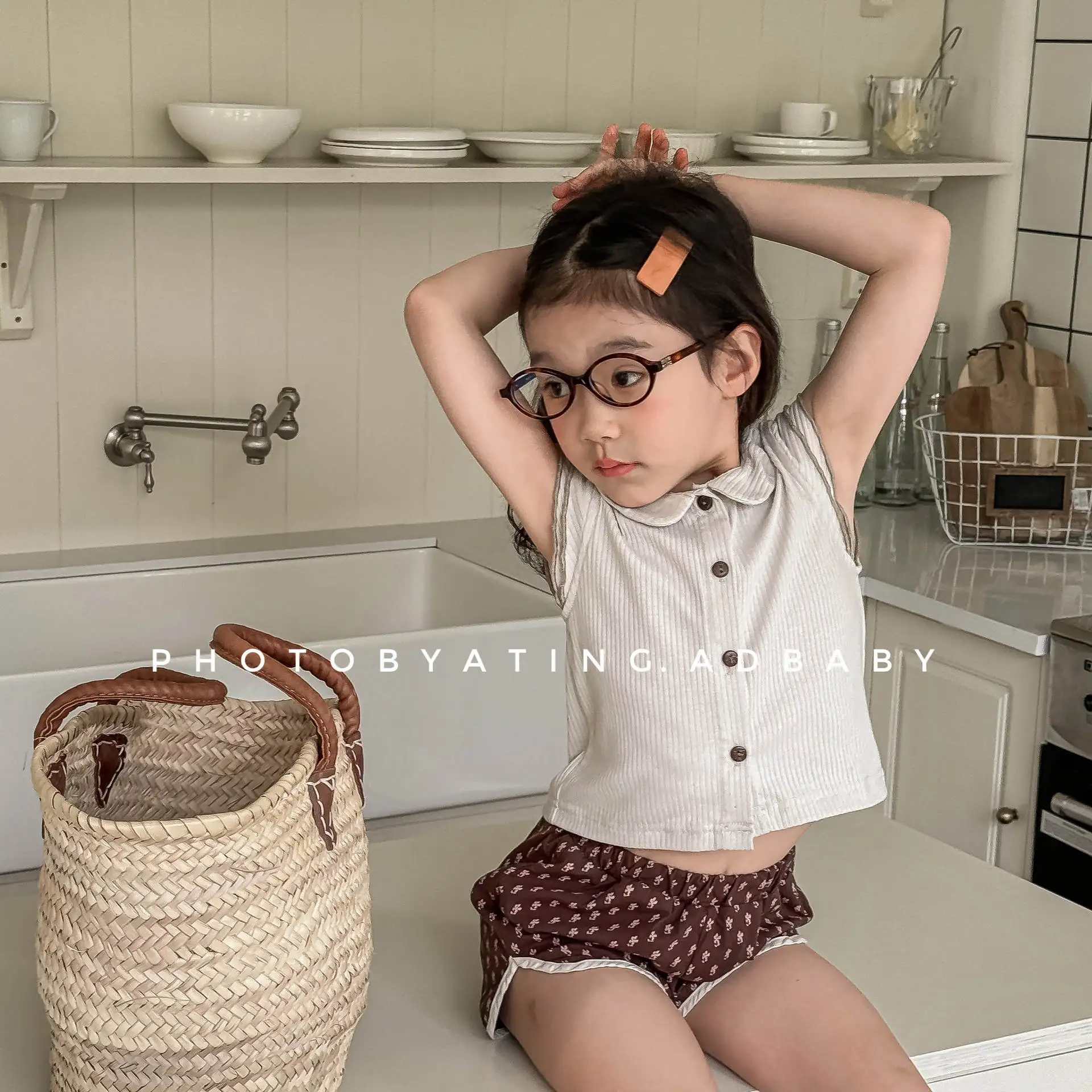 2025 Summer New Girls Sleeveless Lapel Lace Shirts Solid Color Children Simple Casual Tops Cotton Baby T Shirts Kids Clothes
2025 Summer New Girls Sleeveless Lapel Lace Shirts Solid Color Children Simple Casual Tops Cotton Baby T Shirts Kids Clothes