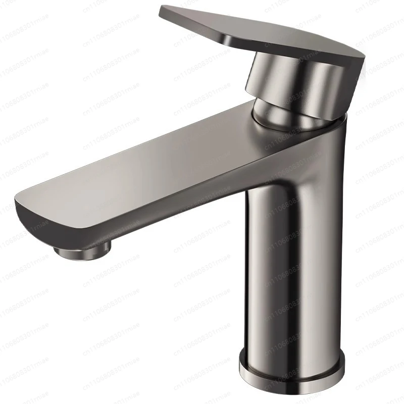 Роскошный смеситель для раковины с одной ручкой, монтажный смеситель с одним отверстием, здоровый смеситель для ванной комнаты
Роскошный смеситель для раковины с одной ручкой, монтажный смеситель с одним отверстием, здоровый смеситель для ванной комнаты