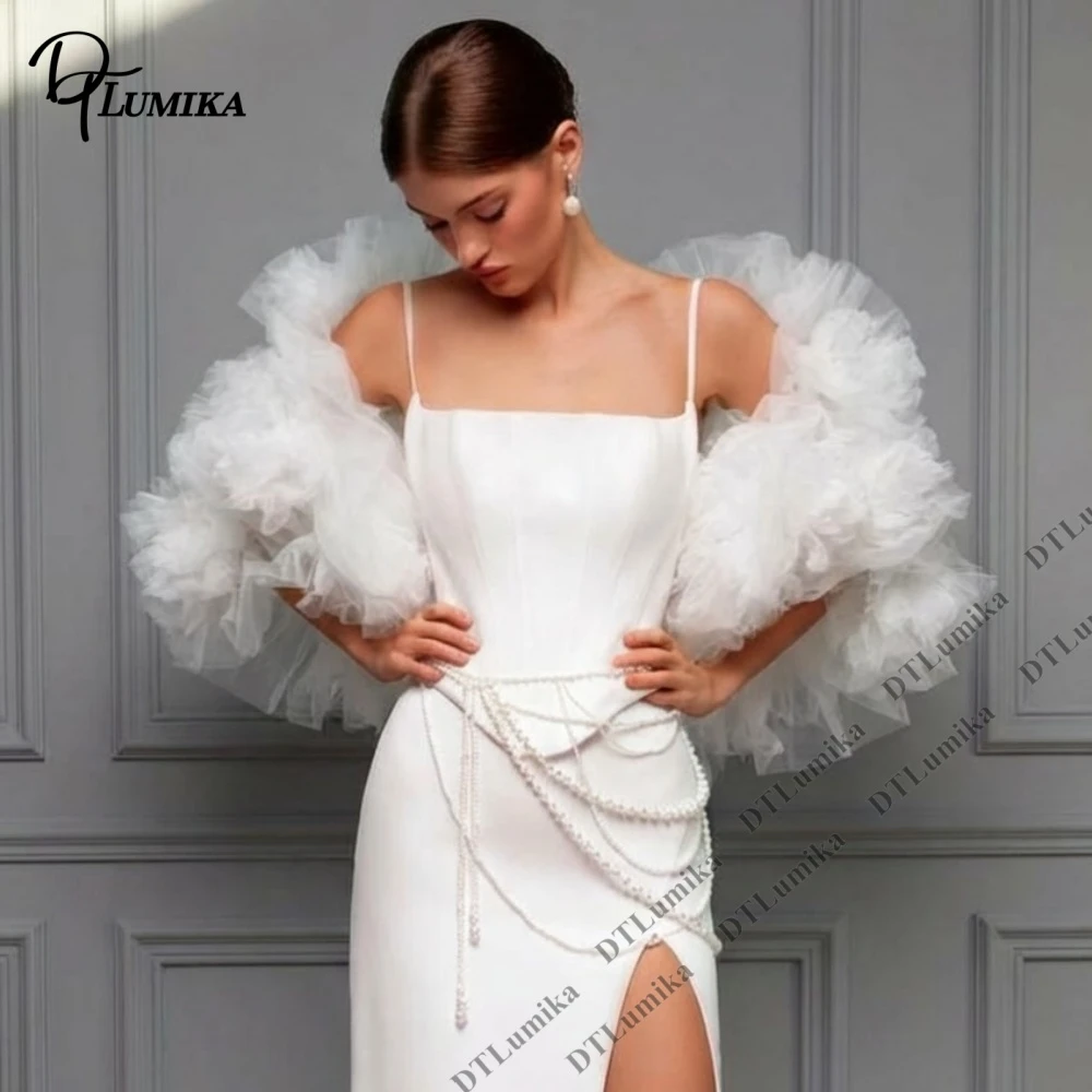 Modern Satin Bride Dress with Pearls Chain and Ruched Tulle Shawl, Spaghetti Straps Long Wedding Dresses Customized Bridal Gown
Modern Satin Bride Dress with Pearls Chain and Ruched Tulle Shawl, Spaghetti Straps Long Wedding Dresses Customized Bridal Gown