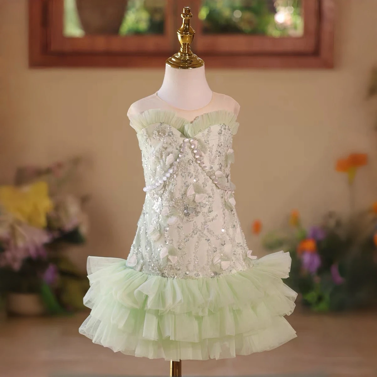 Платье для девочки Dreamy Vow D248: Роскошное, цвета шалфейной зелени, с пайетками, жемчугом и бисером, для детских праздников, элегантное, с 3D цветами, многоярусное, из фатина, в стиле принцессы
Платье для девочки Dreamy Vow D248: Роскошное, цвета шалфейной зелени, с пайетками, жемчугом и бисером, для детских праздников, элегантное, с 3D цветами, многоярусное, из фатина, в стиле принцессы