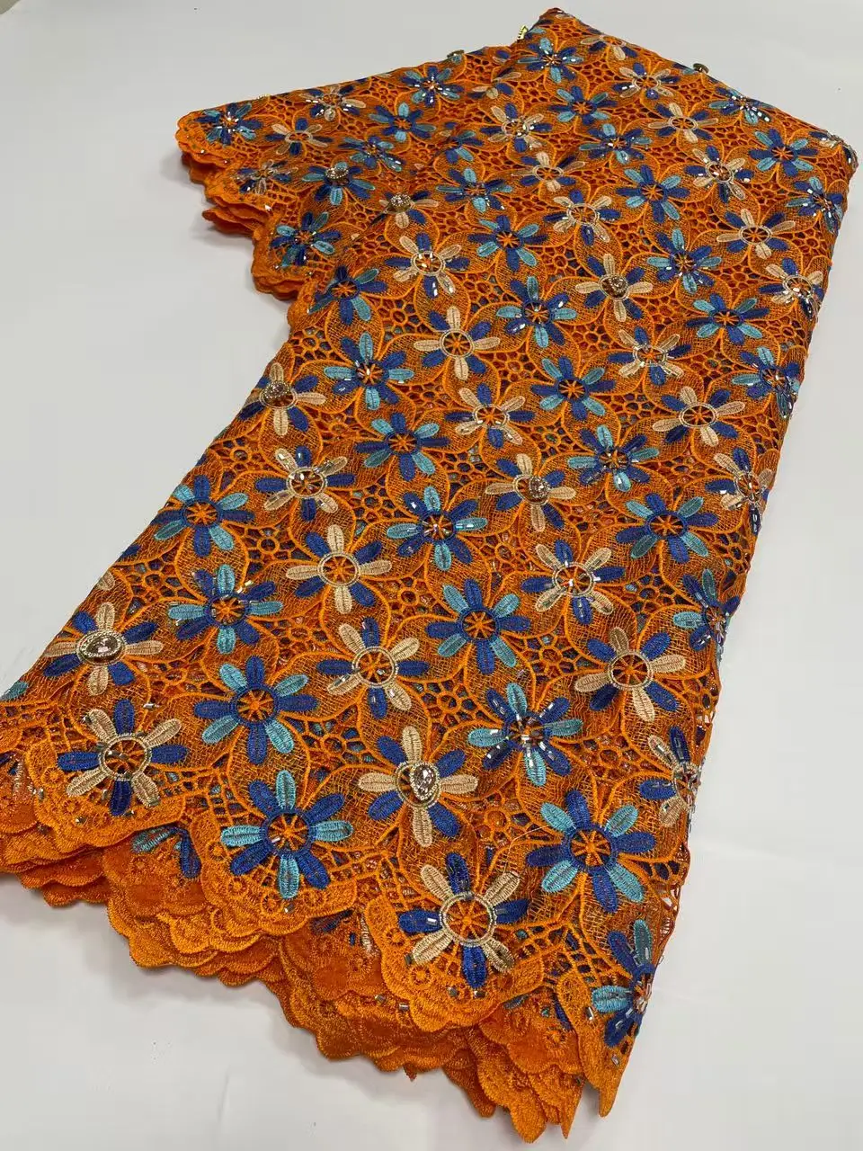 New African Guipure Cord Lace Fabric Nigerian Style with Luxury Rhinestones Water Soluble French Style For Women's Dress G125-1
New African Guipure Cord Lace Fabric Nigerian Style with Luxury Rhinestones Water Soluble French Style For Women's Dress G125-1