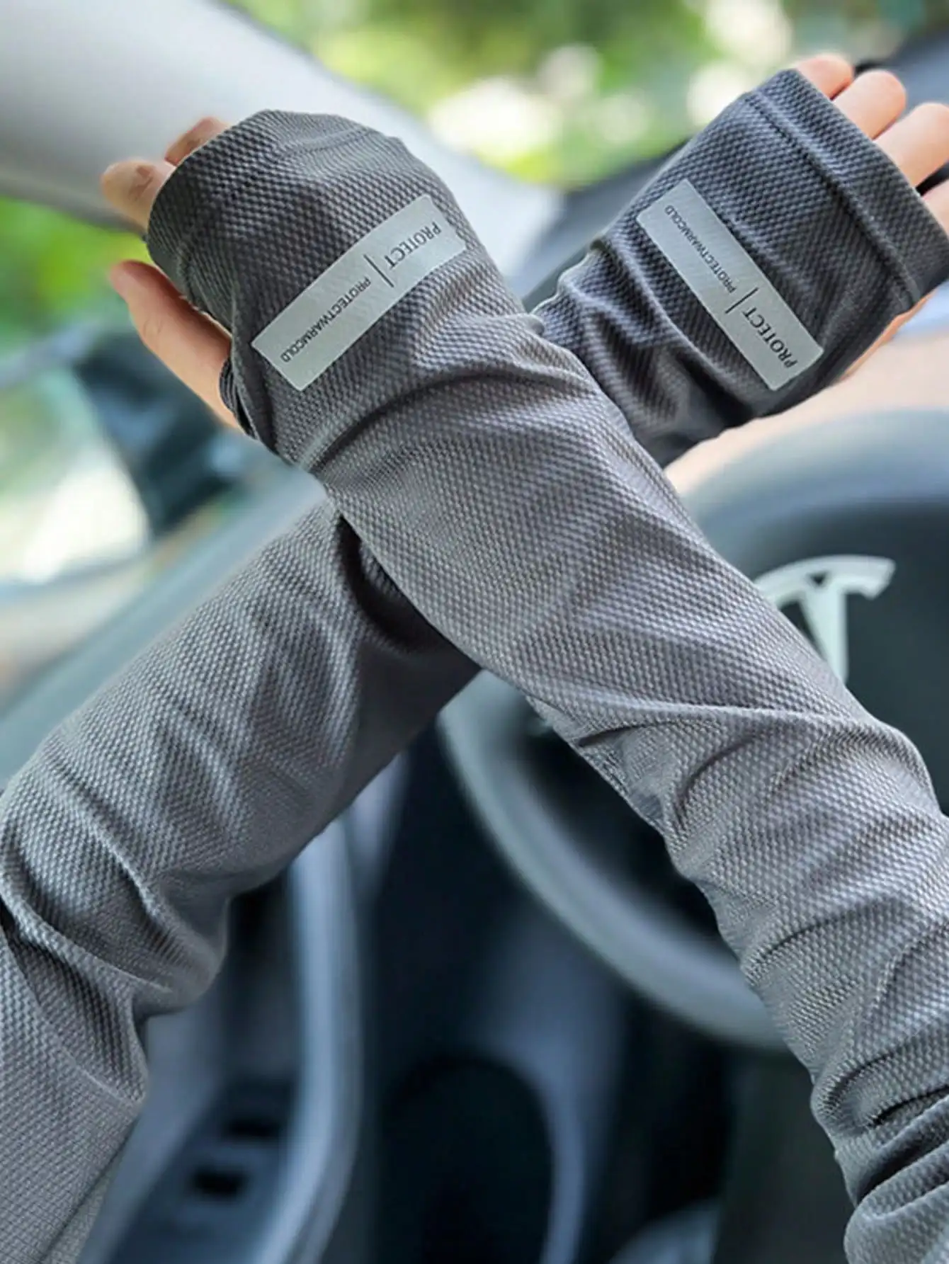 Unisex Summer UV Protection Arm Sleeves - Lightweight Loose Style Sun Sleeves, Heat Insulation & Breathable For Outdoor Driving, Cycling, Hiking, Travel
Unisex Summer UV Protection Arm Sleeves - Lightweight Loose Style Sun Sleeves, Heat Insulation & Breathable For Outdoor Driving, Cycling, Hiking, Travel