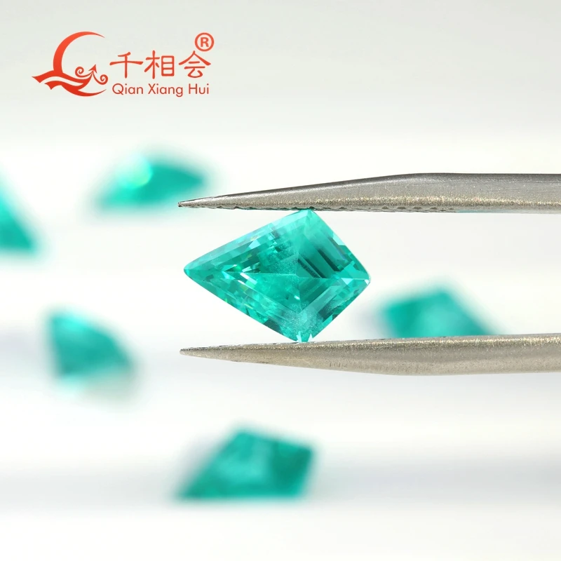 Выращенный в лаборатории гранат YAG (иттрий-алюминиевый гранат) цвета параиба, огранки «кайт», с включениями, драгоценный камень
Выращенный в лаборатории гранат YAG (иттрий-алюминиевый гранат) цвета параиба, огранки «кайт», с включениями, драгоценный камень