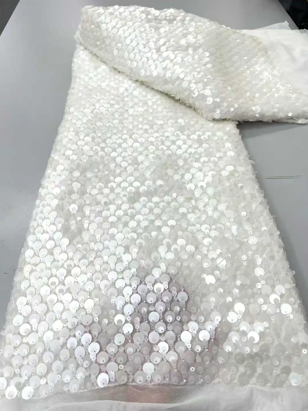 Luxury African Lace Fabric White Tulle Lace Fabric 2026 5Yards Heavy Sequins Tulle Lace for Party Wedding Dresses
Luxury African Lace Fabric White Tulle Lace Fabric 2026 5Yards Heavy Sequins Tulle Lace for Party Wedding Dresses