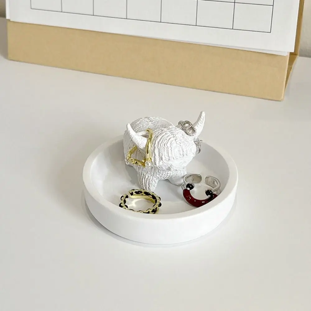 Resin Cow Jewelry Plate Cute Creative Jewelry Display Stand Multi-Function Detachable Storage Rack Dresser
Resin Cow Jewelry Plate Cute Creative Jewelry Display Stand Multi-Function Detachable Storage Rack Dresser