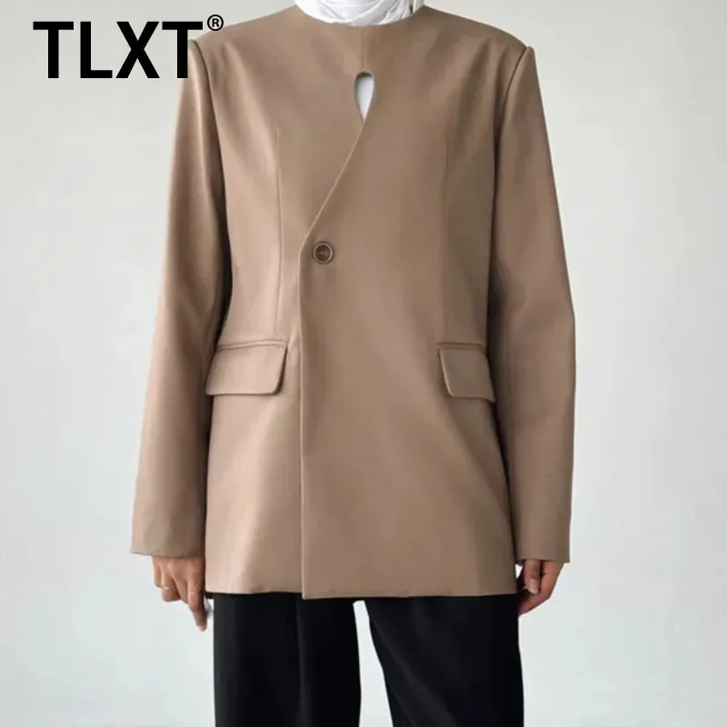 TLXT женский пиджак на боковых пуговицах - весна-лето, дизайнерская куртка с вырезом, модная офисная одежда, приталенный костюм, новинка 2025, одежда XK1391
TLXT женский пиджак на боковых пуговицах - весна-лето, дизайнерская куртка с вырезом, модная офисная одежда, приталенный костюм, новинка 2025, одежда XK1391
