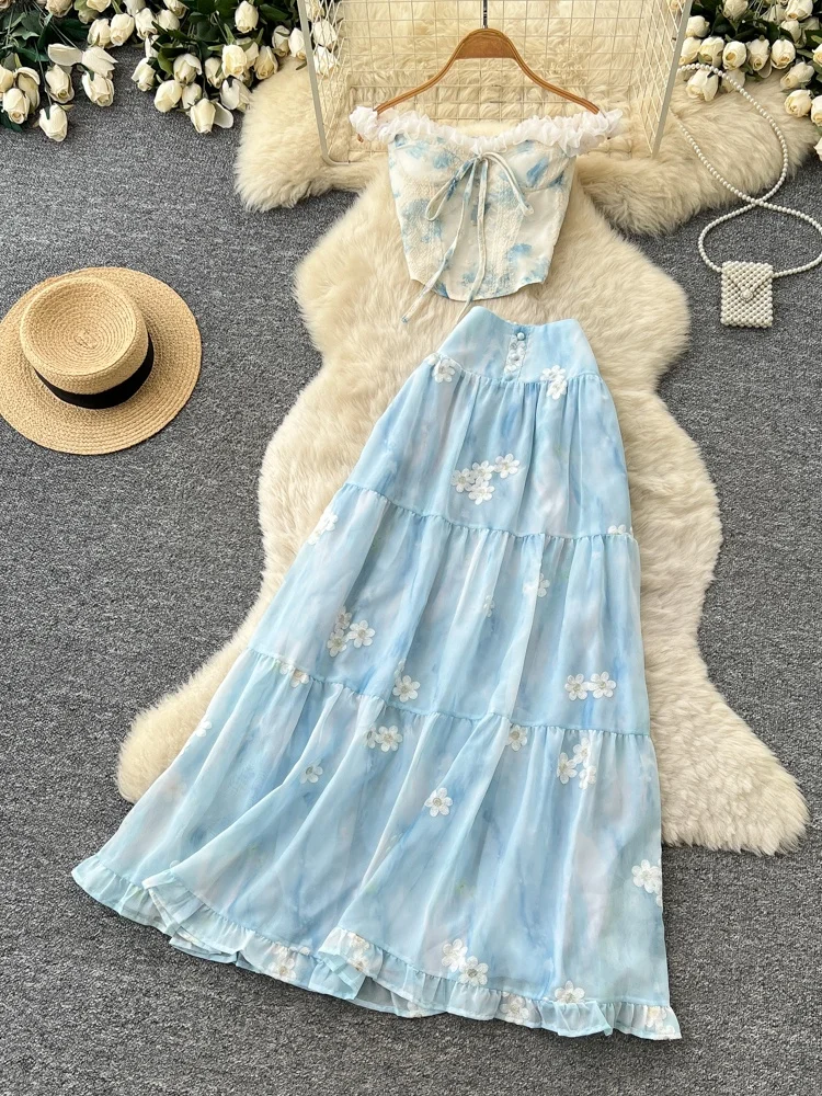 Sweet Lace Trim Halter Vest Floral Cake Skirt Women Summer Slim Fit Two Piece Set Holiday Outfit High Waist Plant Floral
Sweet Lace Trim Halter Vest Floral Cake Skirt Women Summer Slim Fit Two Piece Set Holiday Outfit High Waist Plant Floral