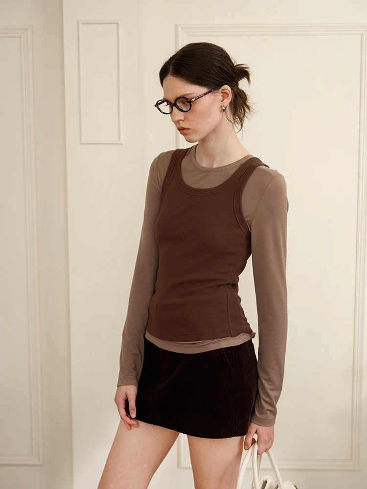 Майка Fre Moi Emotion Color Ptte Slim Fit с U-образным вырезом, дышащая, из хлопка, с подплечниками, эластичная, для ранней весны, с широкими бретелями
Майка Fre Moi Emotion Color Ptte Slim Fit с U-образным вырезом, дышащая, из хлопка, с подплечниками, эластичная, для ранней весны, с широкими бретелями