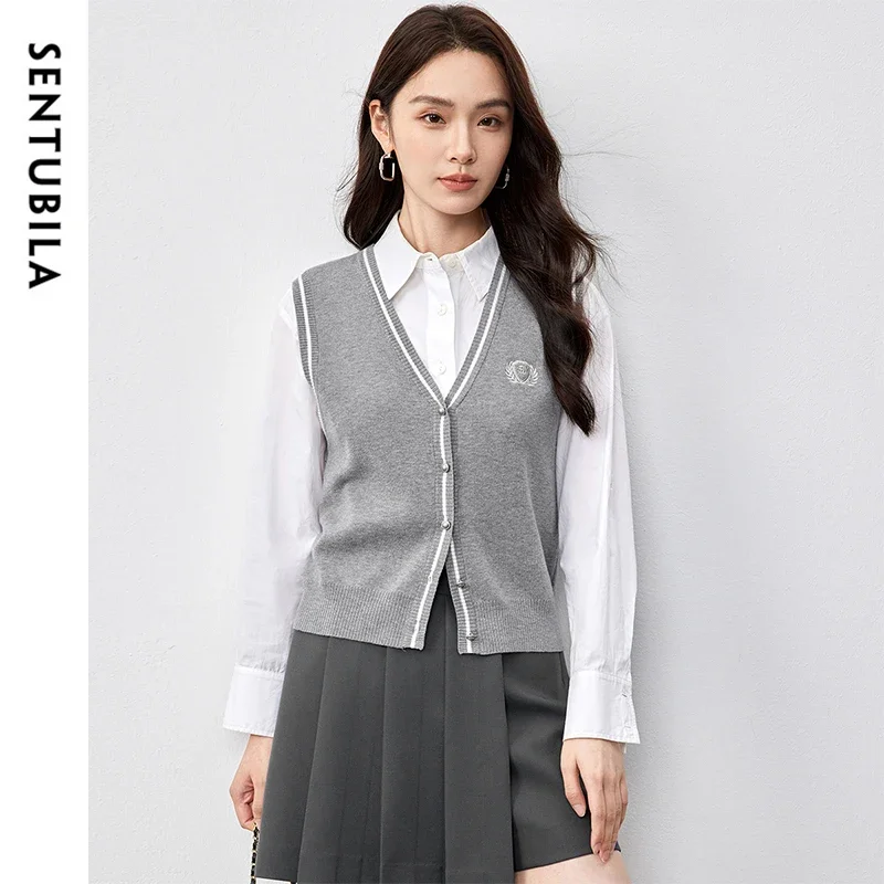 SENTUBILA Wool Blend Sweater Vest Women 2025 Spring Preppy Style Knit Straight Spliced Single Breasted Embroidery Tops W51J58684
SENTUBILA Wool Blend Sweater Vest Women 2025 Spring Preppy Style Knit Straight Spliced Single Breasted Embroidery Tops W51J58684