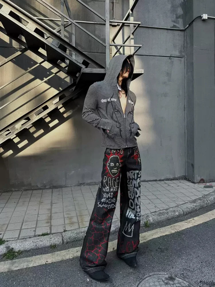 Niche Design Punk Style High Street Wide Leg Denim Jeans For Man Casual Retro Dark Black Loose Letter Printing Design Pants
Niche Design Punk Style High Street Wide Leg Denim Jeans For Man Casual Retro Dark Black Loose Letter Printing Design Pants