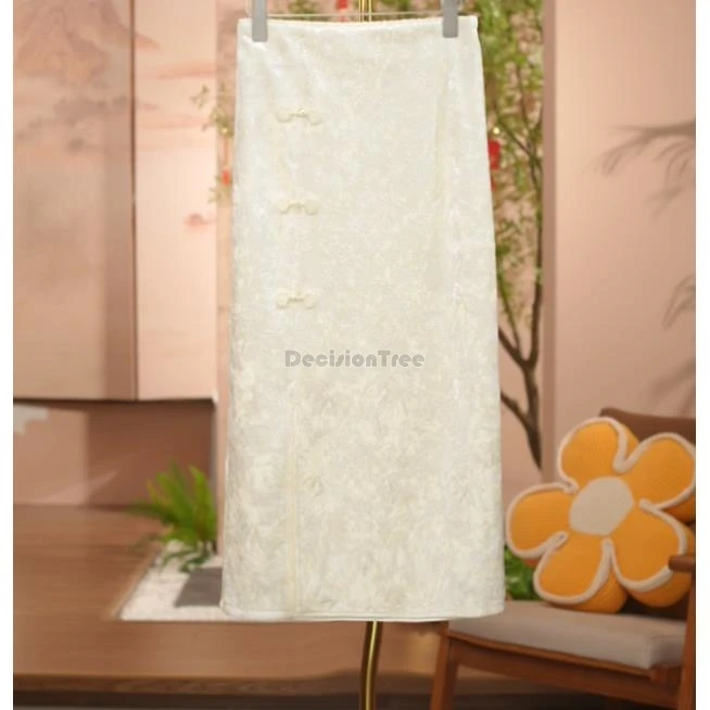 2025 winter chinese retro simple style jacquard design tang suit half skirt cheongsam button women loose daily long half skirt
2025 winter chinese retro simple style jacquard design tang suit half skirt cheongsam button women loose daily long half skirt