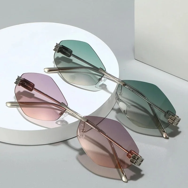 Stylish Elegant Rimless Geometric Sunglasses UV400 Anti Glare Lightweight Metal Frame Sun Eyewear for Unisex Daily Outdoor
Stylish Elegant Rimless Geometric Sunglasses UV400 Anti Glare Lightweight Metal Frame Sun Eyewear for Unisex Daily Outdoor