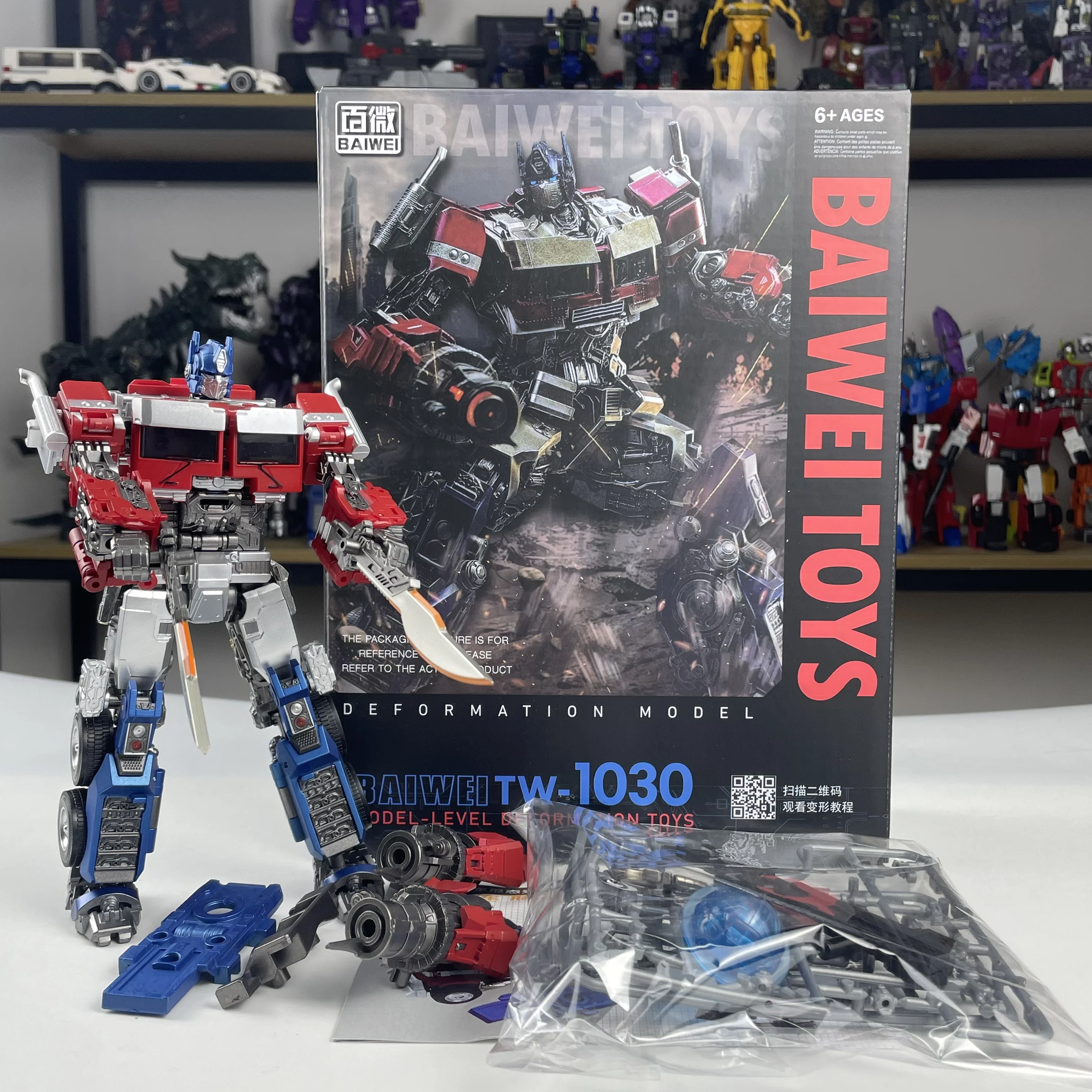 BAIWEI TW1030 18CM Transformation OP Commander Rise of The Beasts Movie 7 Action Figure Robot Toys
BAIWEI TW1030 18CM Transformation OP Commander Rise of The Beasts Movie 7 Action Figure Robot Toys