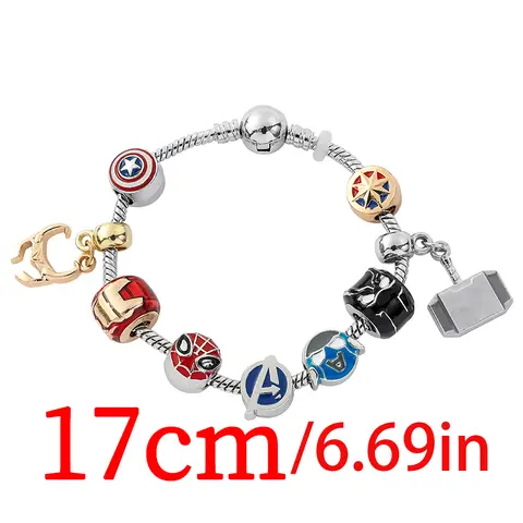 Marvel Spider-Man Iron Man Alloy Pendant Bracelet - The perfect accessory for a party, this gift is ideal for Spider-Man fans.