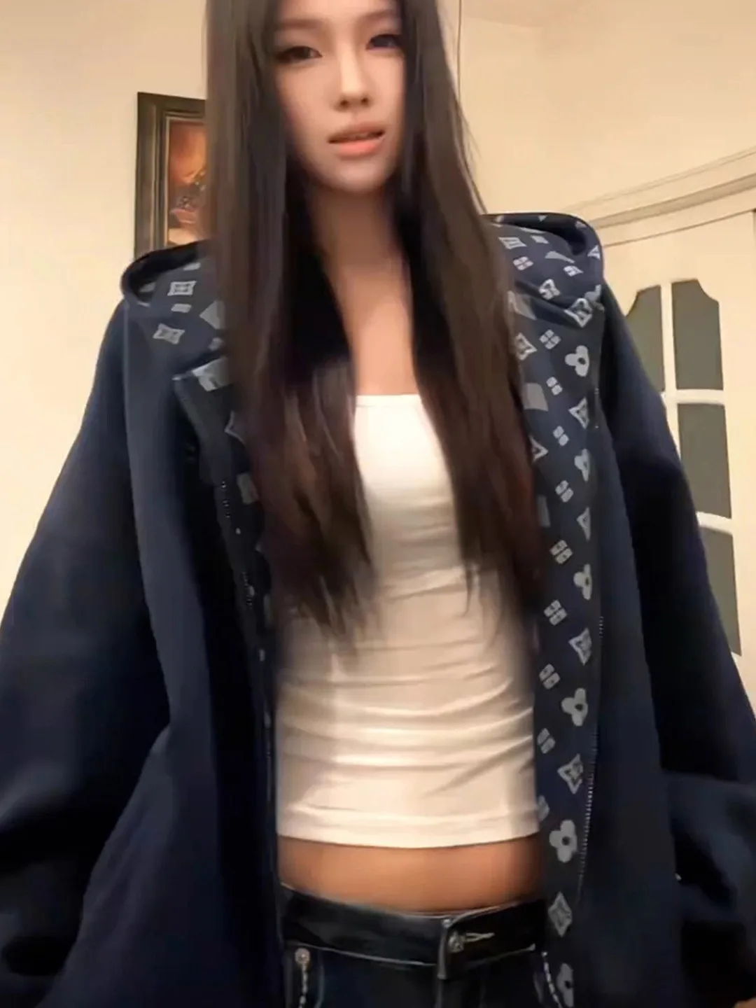 Американский Sle Ретро Цветочный Принт Открытый Кардиган Толстовка Женская Осенняя Новая Свободная Повседневная Дизайн Sense Верхняя Одежда Полиэфирное Волокно 
Американский Sle Ретро Цветочный Принт Открытый Кардиган Толстовка Женская Осенняя Новая Свободная Повседневная Дизайн Sense Верхняя Одежда Полиэфирное Волокно