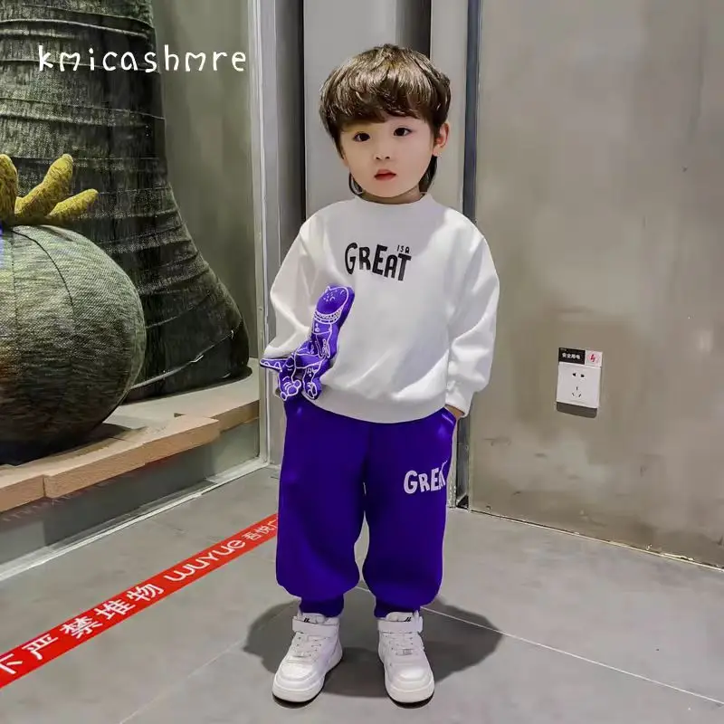 Весенний комплект одежды для маленьких мальчиков и девочек, детский свитшот со стереоскопическим динозавром, топ и штаны, нижний костюм из 2 предметов, детский хлопковый спортивный костюм
Весенний комплект одежды для маленьких мальчиков и девочек, детский свитшот со стереоскопическим динозавром, топ и штаны, нижний костюм из 2 предметов, детский хлопковый спортивный костюм