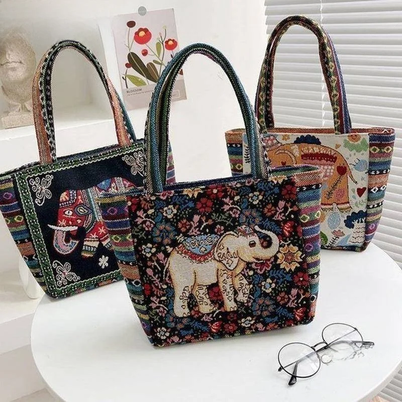 Женская сумка из канваса с вышивкой, этническая маленькая квадратная сумка в американском ретро-стиле, повседневная сумка с мягкой ручкой для женщин среднего возраста
Женская сумка из канваса с вышивкой, этническая маленькая квадратная сумка в американском ретро-стиле, повседневная сумка с мягкой ручкой для женщин среднего возраста