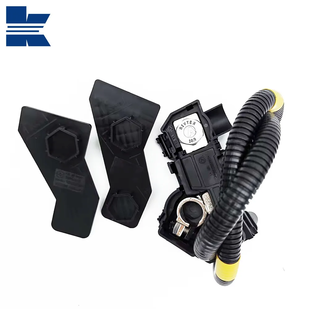 New Battery Sensor For Volvo Truck OE:23937488 23294375 22767587 23937503 22767584 22742755 22742748 22729391 22603791 22394412
New Battery Sensor For Volvo Truck OE:23937488 23294375 22767587 23937503 22767584 22742755 22742748 22729391 22603791 22394412