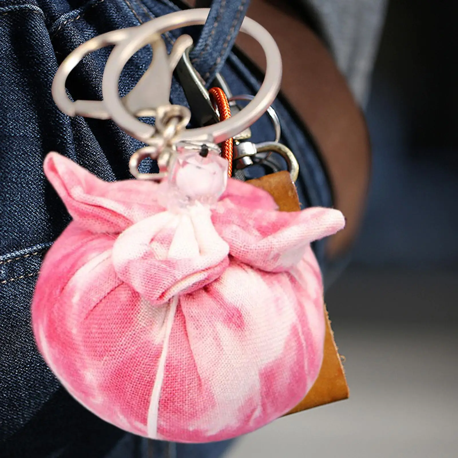 Dinosaur Plush Keychain Tie-Dye Cute Plush Keyring Women Bag Accessory For Halloween Valentines Daily Collection Christmas Car
Dinosaur Plush Keychain Tie-Dye Cute Plush Keyring Women Bag Accessory For Halloween Valentines Daily Collection Christmas Car