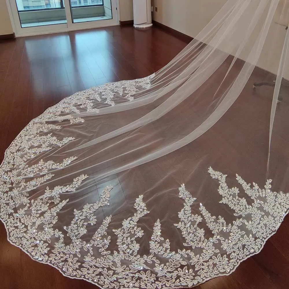 Glitter Sequins Large Size Lace Trim Wedding Veil Vintage Cathedral Length Bridal Veil 118" Long Lace Head Veil
Glitter Sequins Large Size Lace Trim Wedding Veil Vintage Cathedral Length Bridal Veil 118" Long Lace Head Veil