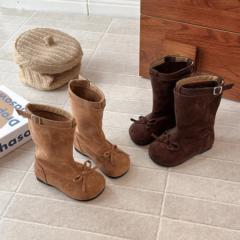 2025 Autumn Winter New Children Short Boots for Girls Fashion Korean Style Soft Bottom Non-slip Versatile Catwalk Princess Shoes 
2025 Autumn Winter New Children Short Boots for Girls Fashion Korean Style Soft Bottom Non-slip Versatile Catwalk Princess Shoes