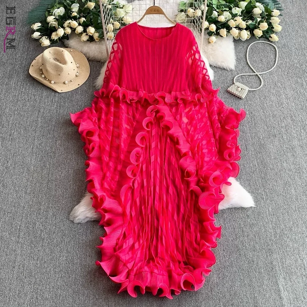 EGRM Fashion Pleated Women's Mesh Lace Dress Ruffles Batwing Sleeves Irregular Hem Design Dresses Elegant Party 2025 New 7R1508
EGRM Fashion Pleated Women's Mesh Lace Dress Ruffles Batwing Sleeves Irregular Hem Design Dresses Elegant Party 2025 New 7R1508