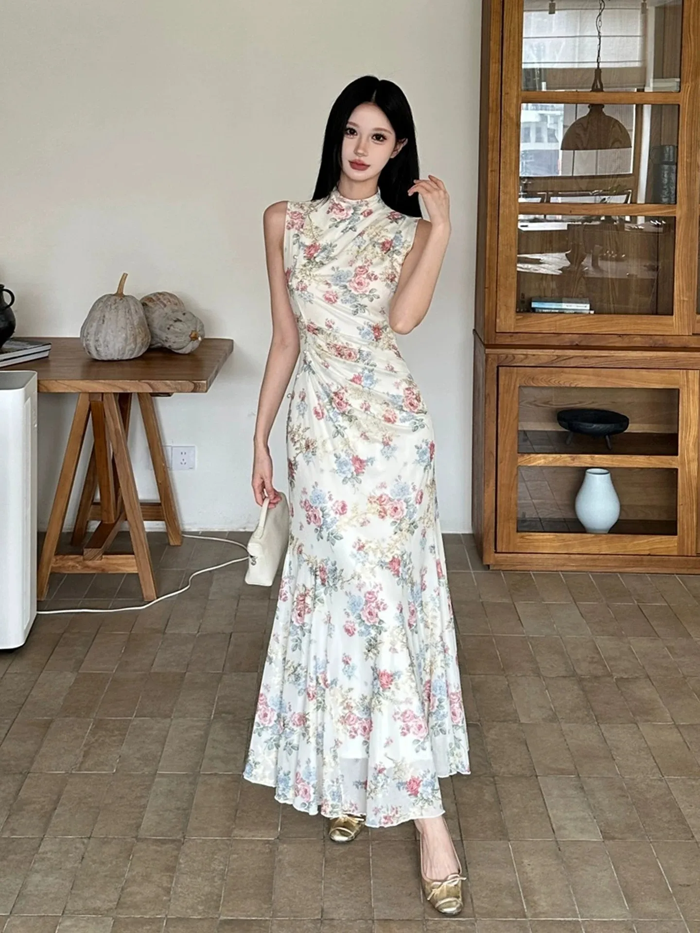 2026 Summer New Long Chinese Style Qipao Dress Waist Cinched Slimming Meat Covering Full Body Fish Tail Skirt Retro Style
2026 Summer New Long Chinese Style Qipao Dress Waist Cinched Slimming Meat Covering Full Body Fish Tail Skirt Retro Style