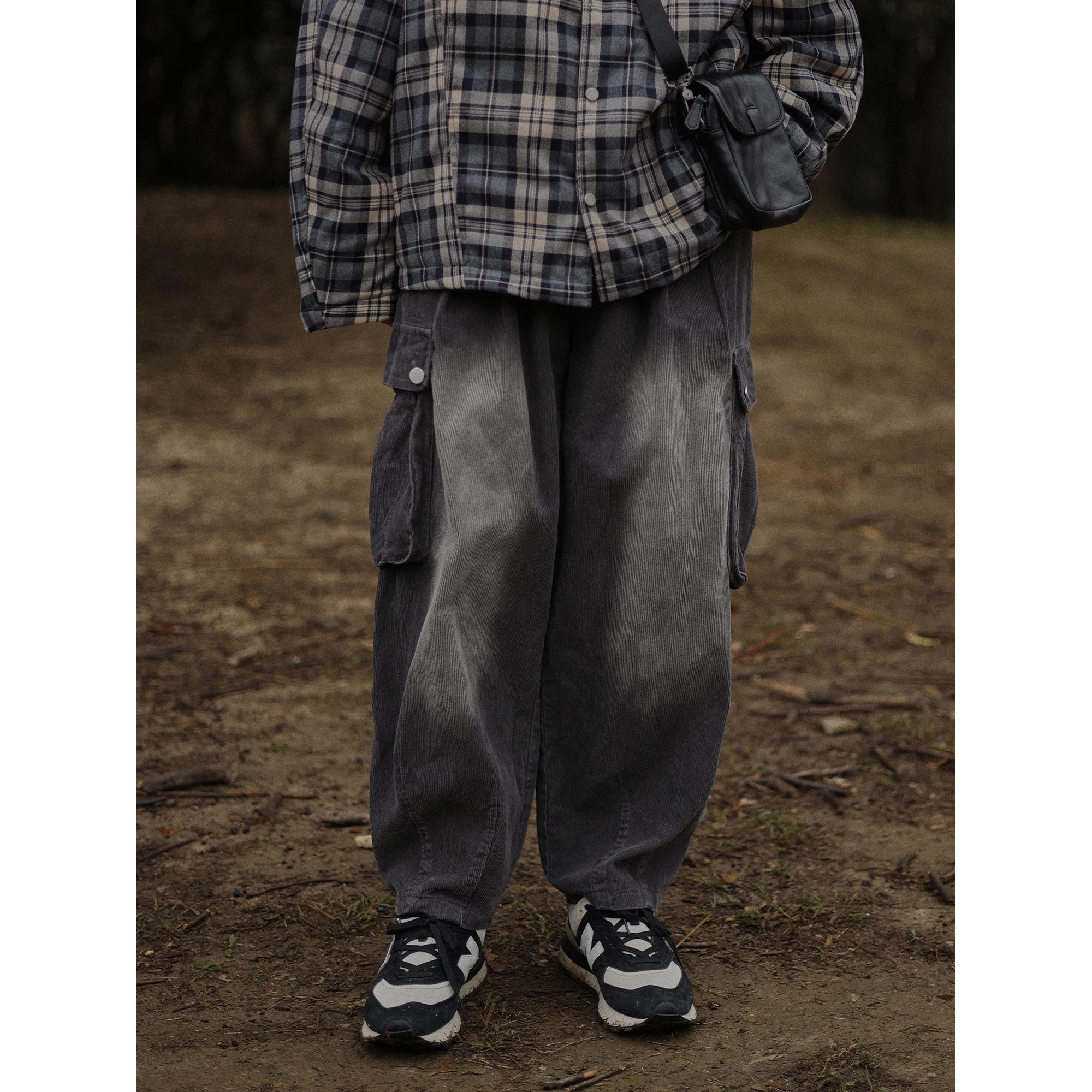 Youth Casual Pants Corduroy Loose Fit Men's Autumn Winter American Style Workwear Trousers Heavy Washed Comfortable Leisure
Youth Casual Pants Corduroy Loose Fit Men's Autumn Winter American Style Workwear Trousers Heavy Washed Comfortable Leisure