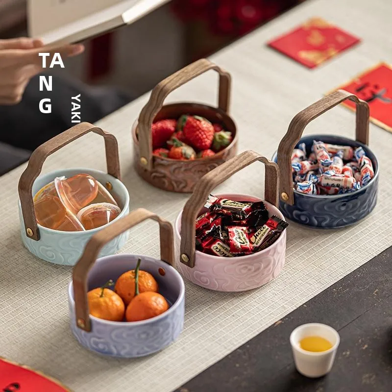 Handheld Ceramic Fruit Tray Chinese Style Tea Snack Plate Elegant Dry Fruit Basket Perfect for Home Use And Special Occasions
Handheld Ceramic Fruit Tray Chinese Style Tea Snack Plate Elegant Dry Fruit Basket Perfect for Home Use And Special Occasions