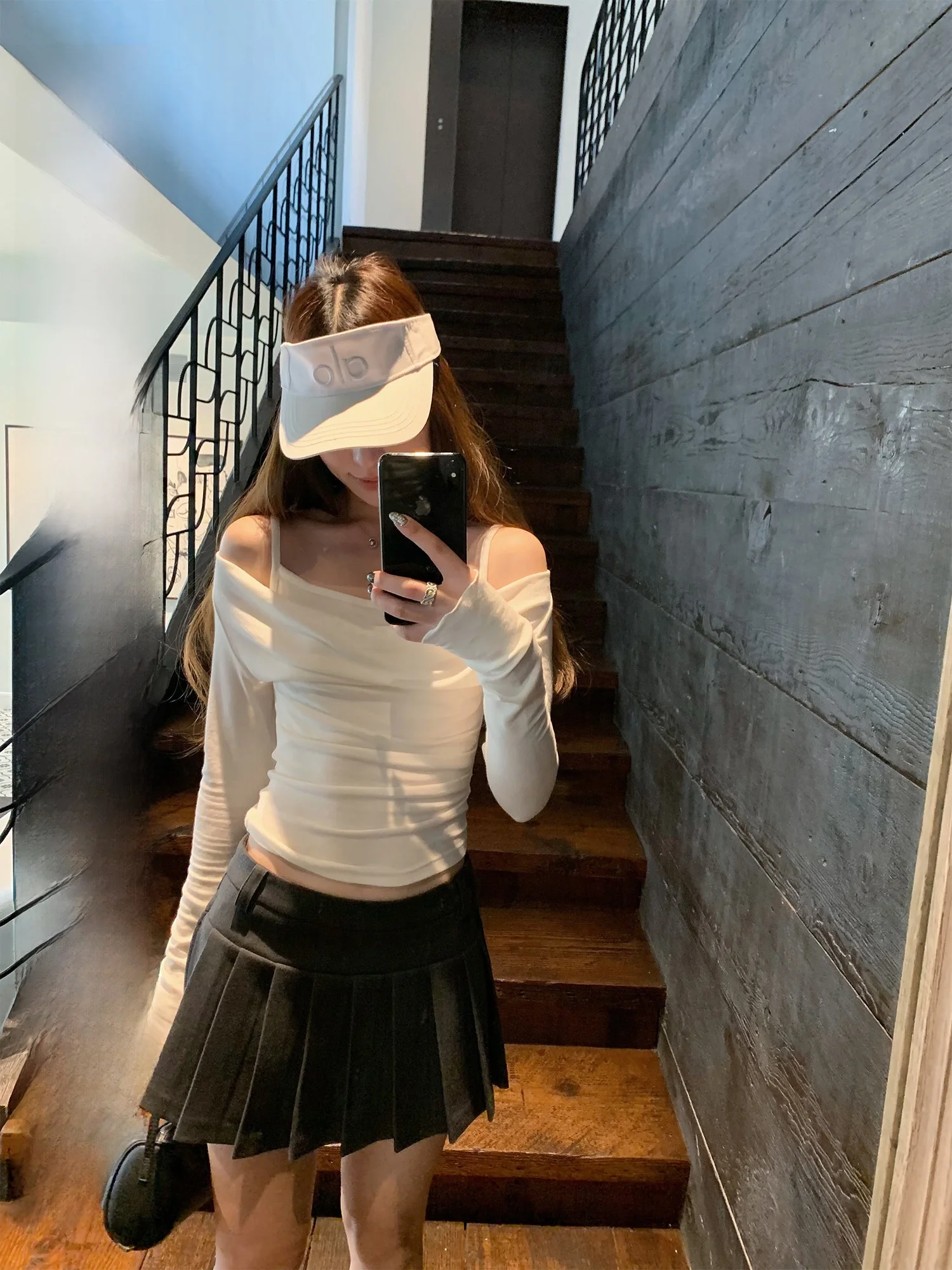 Hhyii Sweet Breton 220g Lenzing Wool One-Shoulder Long-Sleeve T-Shirt Women's Elegant Strap Top Casual Loose Fit Spring Fashion
Hhyii Sweet Breton 220g Lenzing Wool One-Shoulder Long-Sleeve T-Shirt Women's Elegant Strap Top Casual Loose Fit Spring Fashion