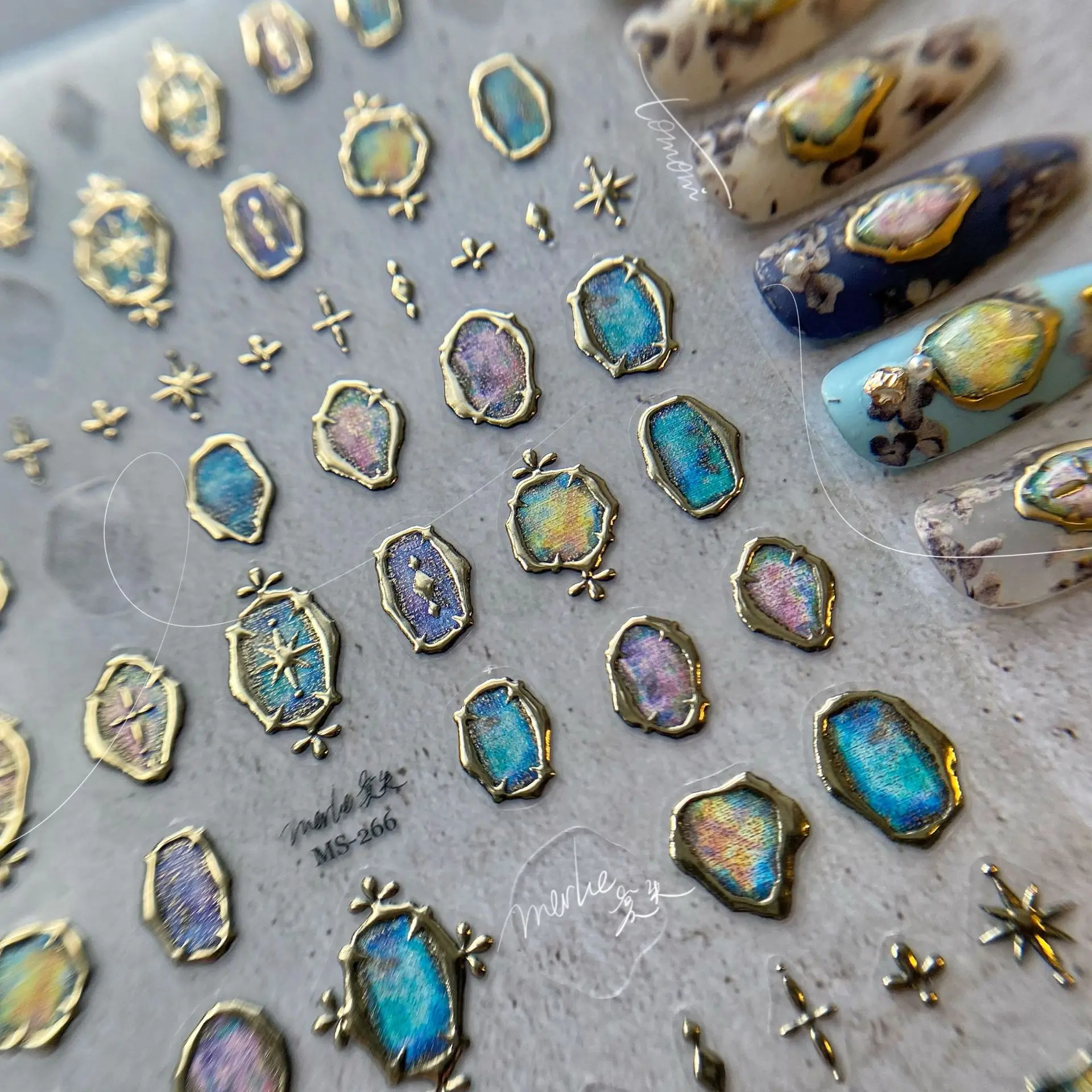 New Japanese Style 5D Embossed Stickers Nail Ornaments Irregular Gold Frame Slider DIY Manicure Nail Art Decoration Supplies
New Japanese Style 5D Embossed Stickers Nail Ornaments Irregular Gold Frame Slider DIY Manicure Nail Art Decoration Supplies