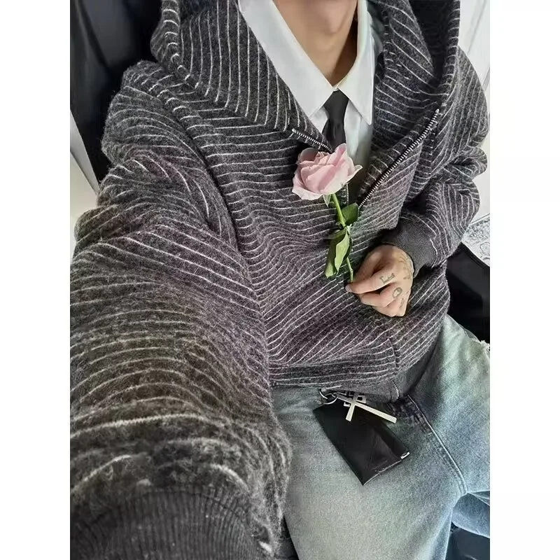 Men's Casual ort Sve Striped Sweater Coat Heavyweight American Sle Design Sense Top 250 Pou Large Size Cardigan
Men's Casual ort Sve Striped Sweater Coat Heavyweight American Sle Design Sense Top 250 Pou Large Size Cardigan