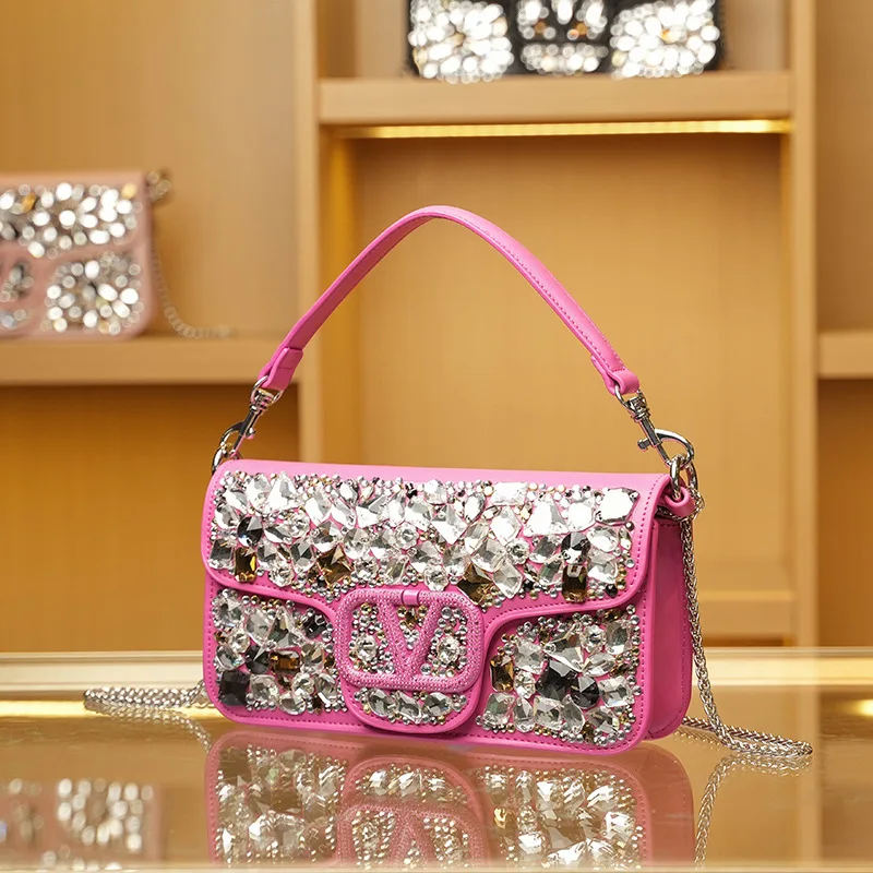 Винтажная французская мини-сумка-клатч с цепочкой и стразами, трансформируемая, осень-зима 2026, элегантная вечерняя сумочка, подарок для женщин
Винтажная французская мини-сумка-клатч с цепочкой и стразами, трансформируемая, осень-зима 2026, элегантная вечерняя сумочка, подарок для женщин