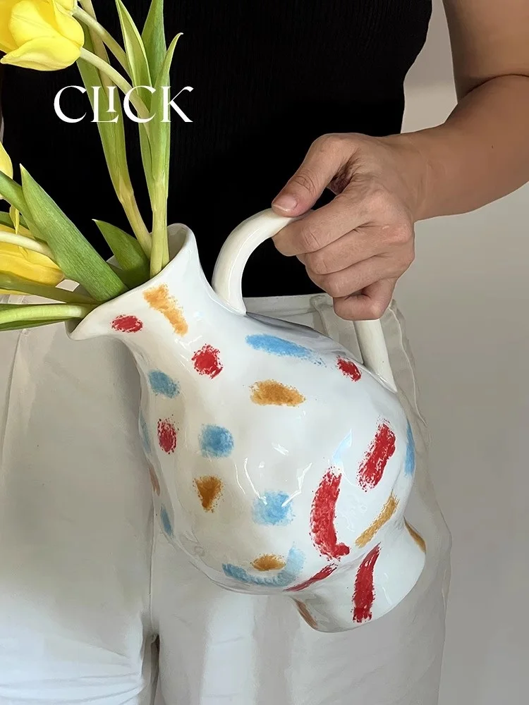 Handmade painted art ceramic vases, Nordic home tabletop decoration decorations, birthday and wedding gifts
Handmade painted art ceramic vases, Nordic home tabletop decoration decorations, birthday and wedding gifts