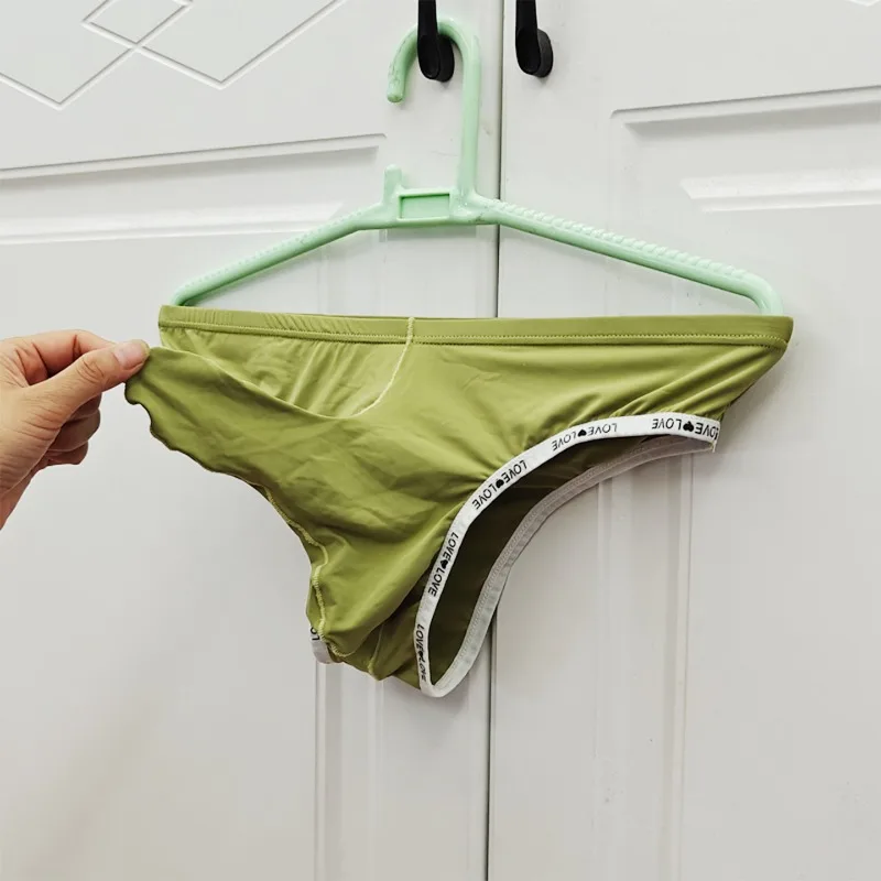 Sexy Lingerie Men Bullet Split Scrotal Support Panties Long Elephant Nose Pouch Underwear Solid Low Rise Half-covered Butt Brief
Sexy Lingerie Men Bullet Split Scrotal Support Panties Long Elephant Nose Pouch Underwear Solid Low Rise Half-covered Butt Brief