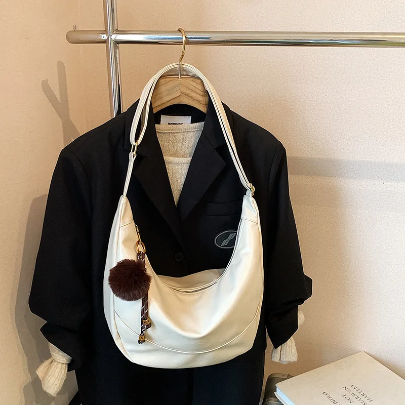 Винтажная большая сумка для студентов, просторная сумка через плечо для женщин, модный рюкзак, повседневная сумка через плечо большой вместимости
Винтажная большая сумка для студентов, просторная сумка через плечо для женщин, модный рюкзак, повседневная сумка через плечо большой вместимости 