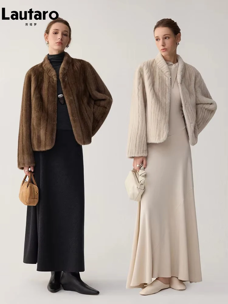 Lautaro Autumn Winter Thick Warm Soft Short Brown Faux Mink Fur Coat Women Long Sleeve Elegant Luxury Chic Fluffy Jacket 2026
Lautaro Autumn Winter Thick Warm Soft Short Brown Faux Mink Fur Coat Women Long Sleeve Elegant Luxury Chic Fluffy Jacket 2026