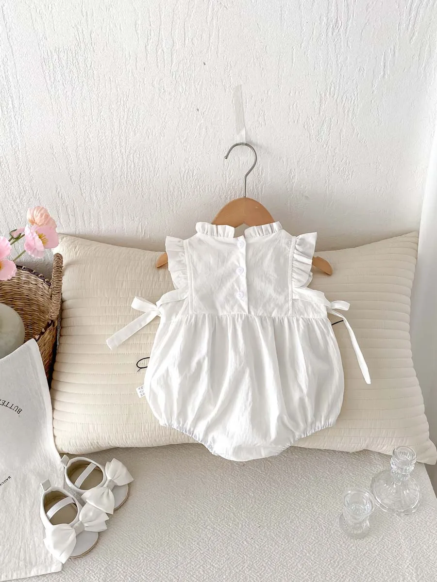 Summer baby girl sweet and cute embroidered floral side bow jumpsuit, baby girl sleeveless thin lace collar jumpsuit, suitable f
Summer baby girl sweet and cute embroidered floral side bow jumpsuit, baby girl sleeveless thin lace collar jumpsuit, suitable f