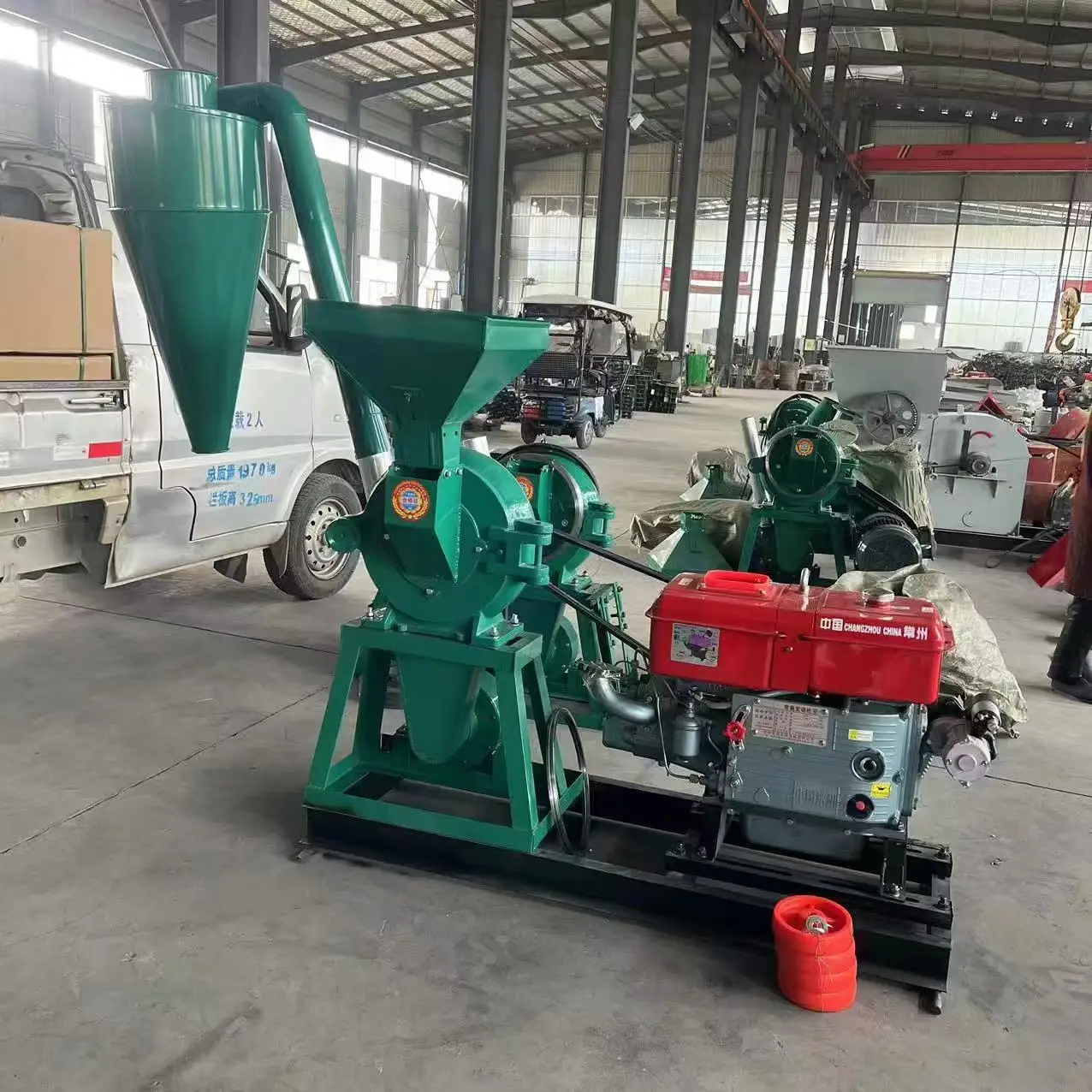 Maize Grain Grinding MachineAfrica Hot Sale 9FC Diesel Engine 22HP 15kw Machine Hot Sale Petrol Engine Rice Bean Corn Maize Mill
Maize Grain Grinding MachineAfrica Hot Sale 9FC Diesel Engine 22HP 15kw Machine Hot Sale Petrol Engine Rice Bean Corn Maize Mill