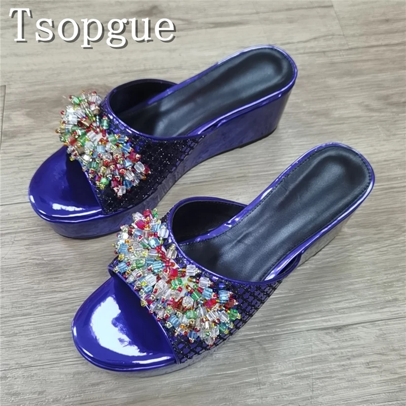 Women Open Toe Patent Leather Platform Slippers Colorful Crystal Beads Wedges Sandals Fashionable Summer Footwear
Women Open Toe Patent Leather Platform Slippers Colorful Crystal Beads Wedges Sandals Fashionable Summer Footwear