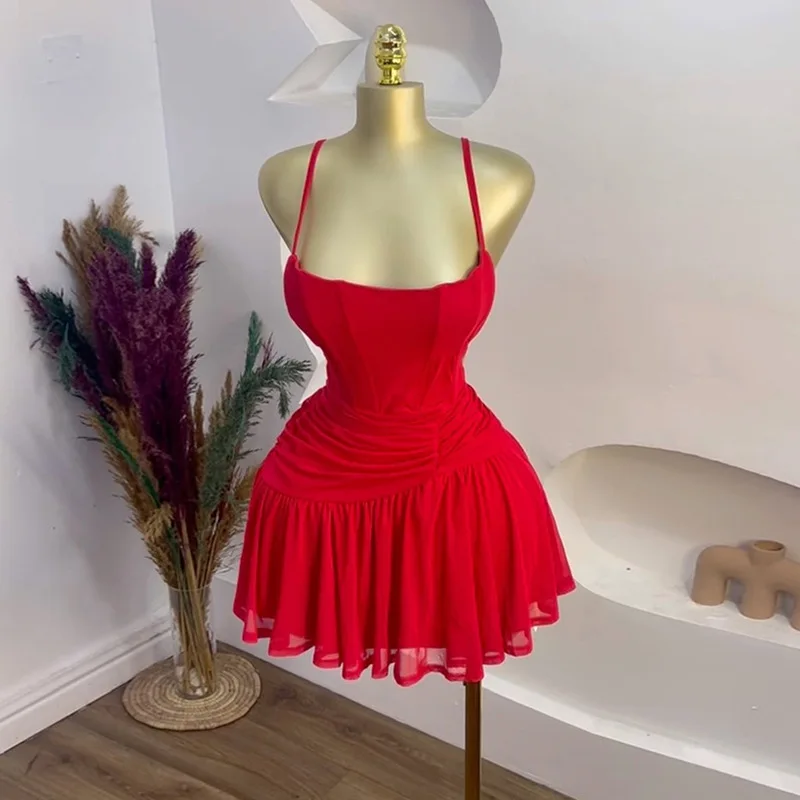 Stylish High-Waisted Pleated Red Halter Dress Irregular Short Summer 2025 Fashionable Women's Clothing
Stylish High-Waisted Pleated Red Halter Dress Irregular Short Summer 2025 Fashionable Women's Clothing