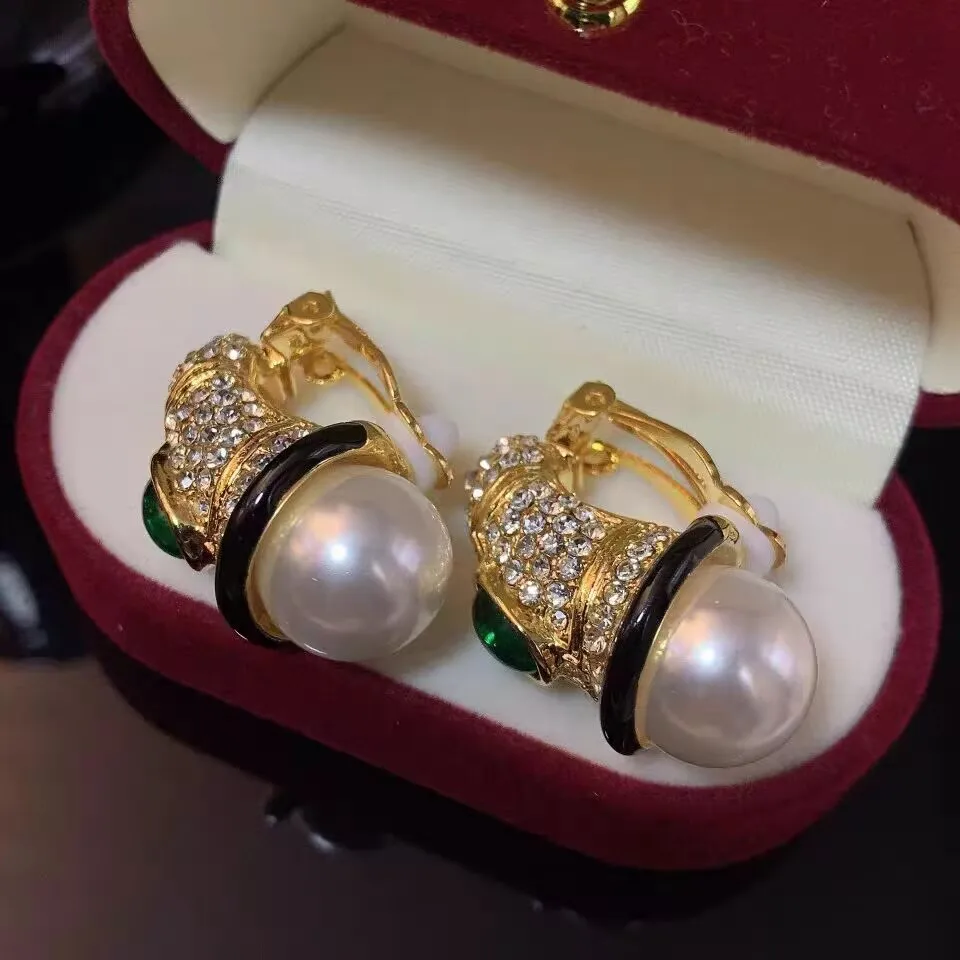 Vintage Natural Green Stone Pearl Earrings For Women Jewelry Runway Party T Show Fancy Trendy Boho INS Japan
Vintage Natural Green Stone Pearl Earrings For Women Jewelry Runway Party T Show Fancy Trendy Boho INS Japan