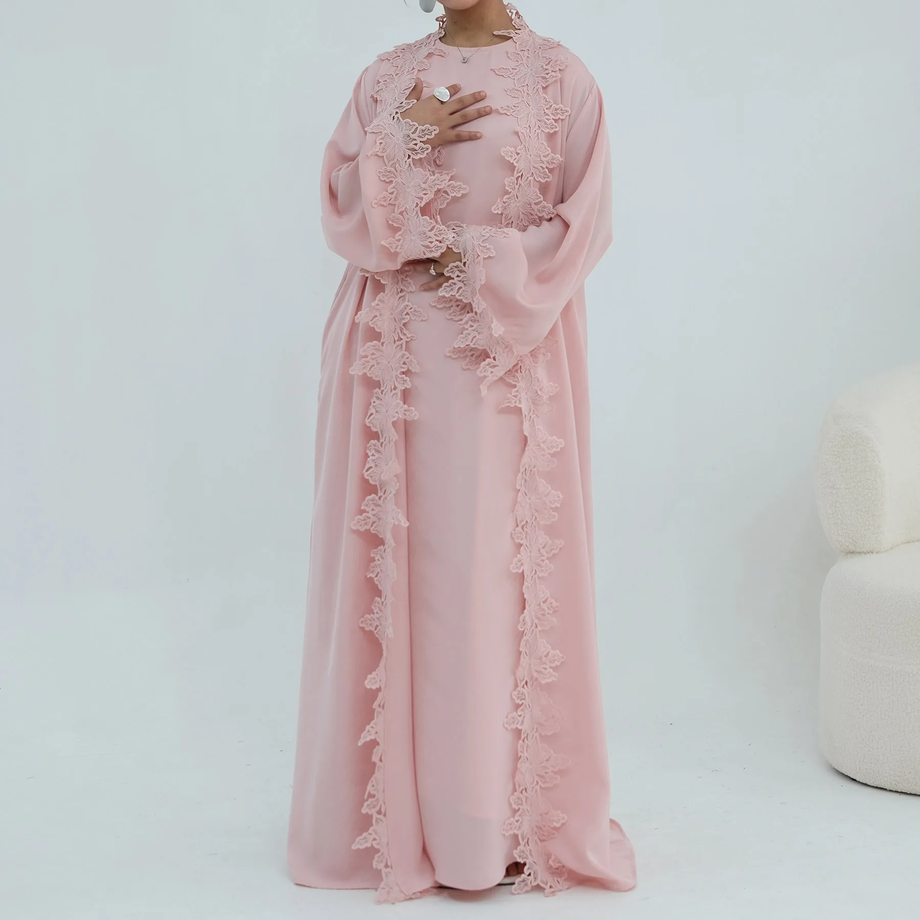 Eid Evening Party Events Hijabi Outfit Relaxed Regular-Fit Crochet Lace Trim Muslim Women Abaya Dress Set Dubai Islamic Clothes
Eid Evening Party Events Hijabi Outfit Relaxed Regular-Fit Crochet Lace Trim Muslim Women Abaya Dress Set Dubai Islamic Clothes
