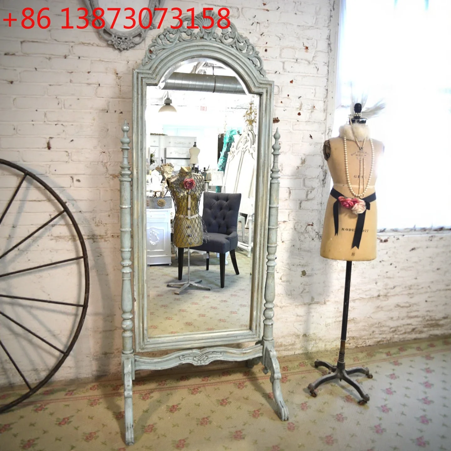 Exported to France solid wood carving flower floor fashion store fitting mirror French antique old home full body mirror
Exported to France solid wood carving flower floor fashion store fitting mirror French antique old home full body mirror