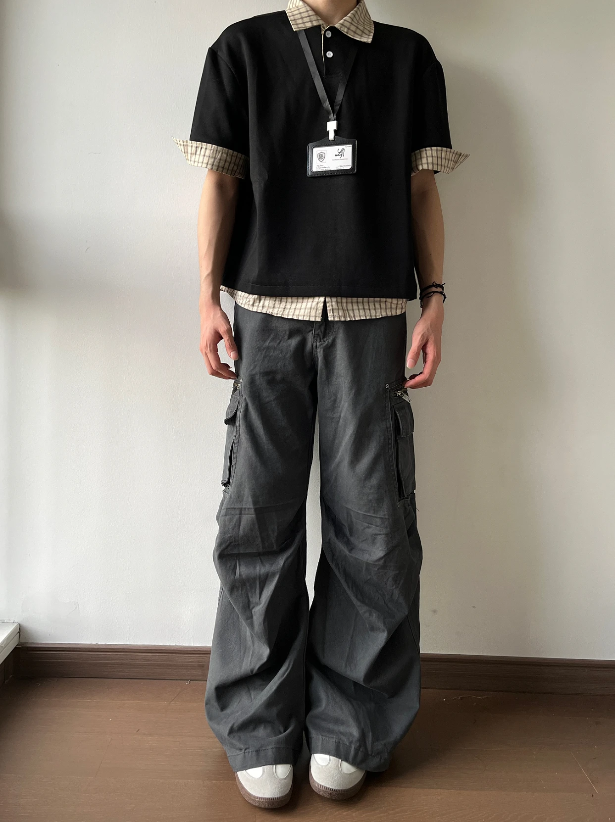 American High Street Vintage Multi-Pocket Wide Leg Pleated Casual Versatile Workwear Knife Pants Unisex Long Trousers
American High Street Vintage Multi-Pocket Wide Leg Pleated Casual Versatile Workwear Knife Pants Unisex Long Trousers
