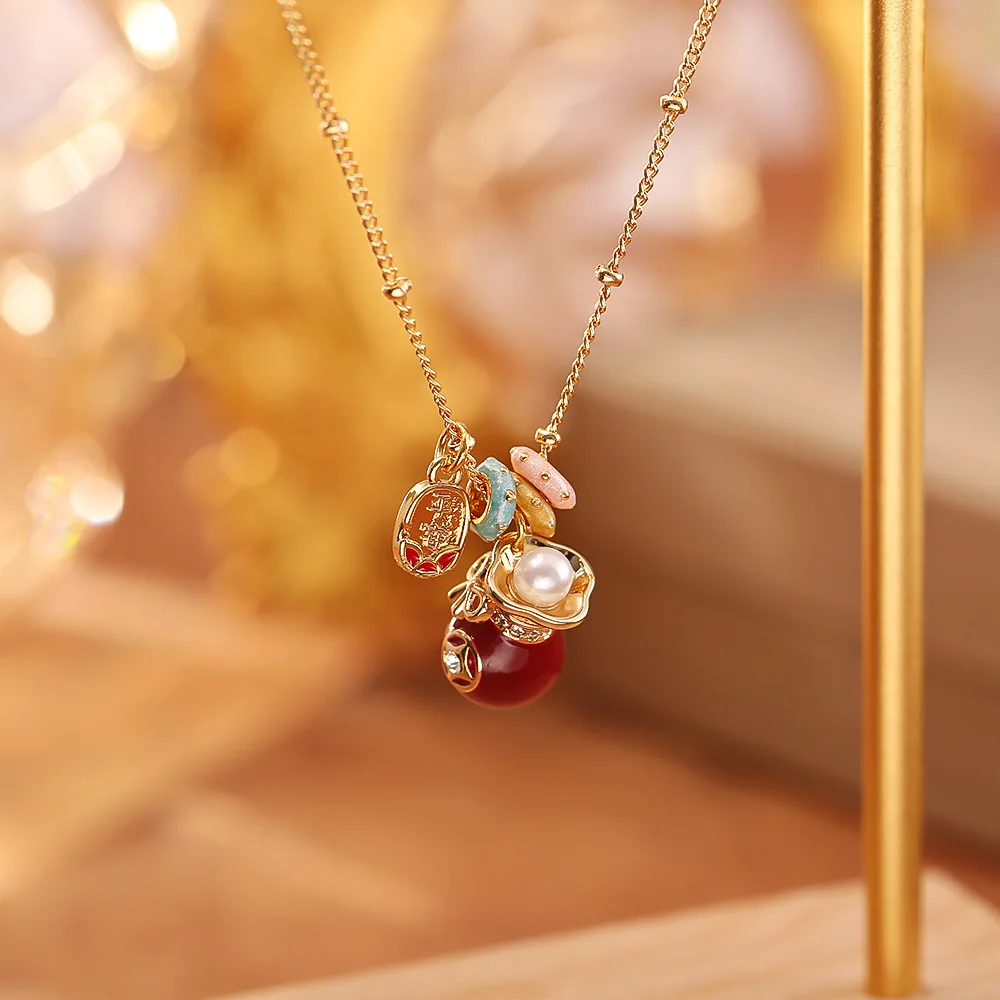 Fashionable and Exquisite Red Lucky Bag Necklace, Light Luxurious, High-Quality, Exquisite and Versatile, Niche Clavicle Chain
Fashionable and Exquisite Red Lucky Bag Necklace, Light Luxurious, High-Quality, Exquisite and Versatile, Niche Clavicle Chain