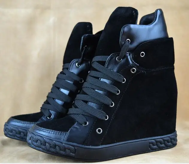 Римские черные, фиолетовые замшевые ботильоны на танкетке со шнуровкой и круглым носком, высокие кроссовки с увеличенным высоким берцем, женская обувь
Римские черные, фиолетовые замшевые ботильоны на танкетке со шнуровкой и круглым носком, высокие кроссовки с увеличенным высоким берцем, женская обувь