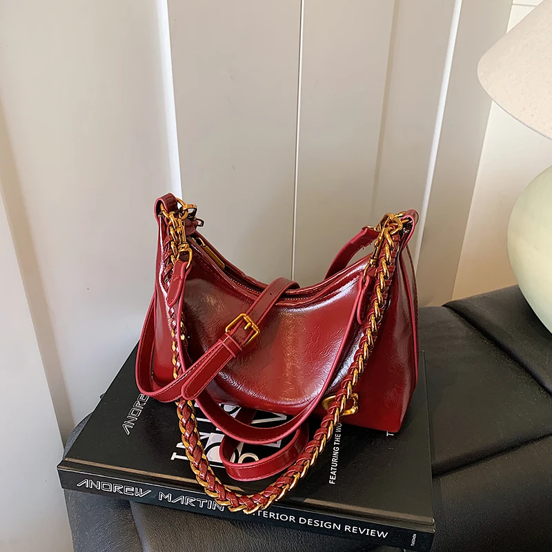 Timeless Elegance Women Leather Handbag Luxury Crossbody Bag High End Shoulder Tote Vintage Style Classic Designer
Timeless Elegance Women Leather Handbag Luxury Crossbody Bag High End Shoulder Tote Vintage Style Classic Designer