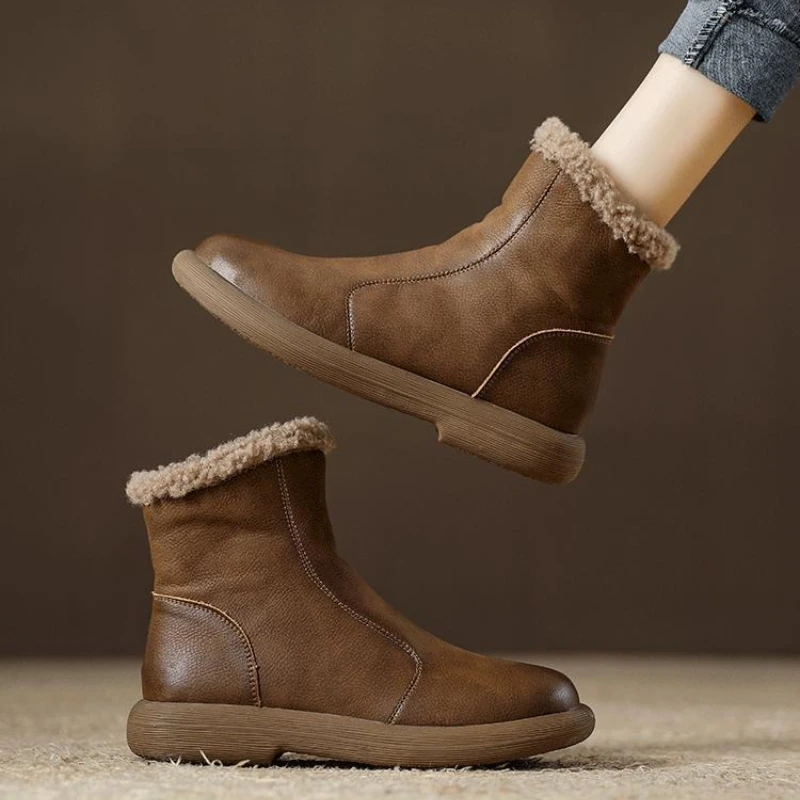 Кожаные непромокаемые плюшевые зимние ботинки с круглым носком для женщин, тренд 2025, дизайнерская роскошная женская обувь, зимняя новинка, нескользящие ботинки 
Кожаные непромокаемые плюшевые зимние ботинки с круглым носком для женщин, тренд 2025, дизайнерская роскошная женская обувь, зимняя новинка, нескользящие ботинки